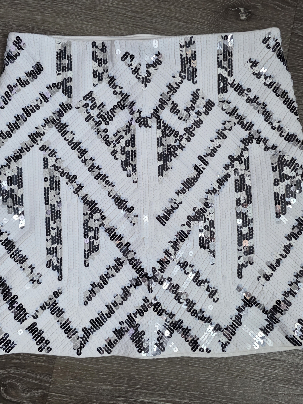 Express White/Black Sequence Skirt Size S